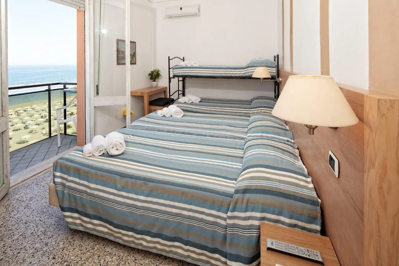 Hotel Gin Rimini 3*,  Italy