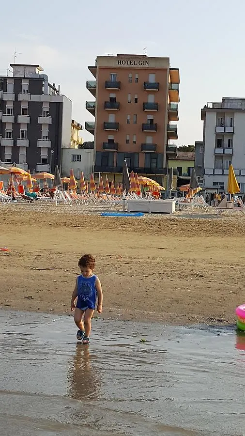 Hotel Gin Rimini 3*,  Italien